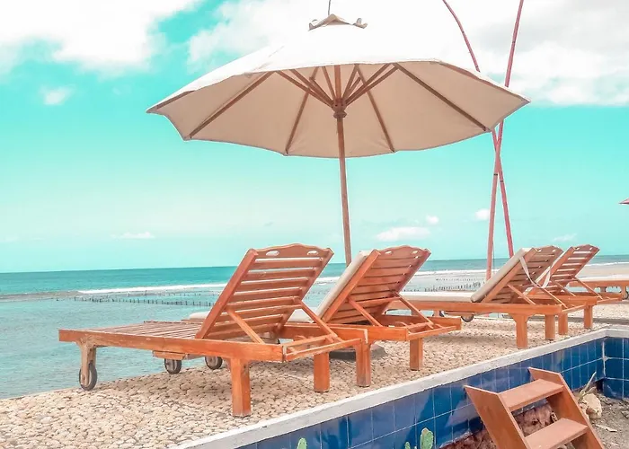 Ayu Laba Beach And Resto ロッジ *